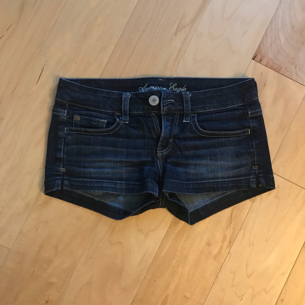 American Eagle low rise shorts
